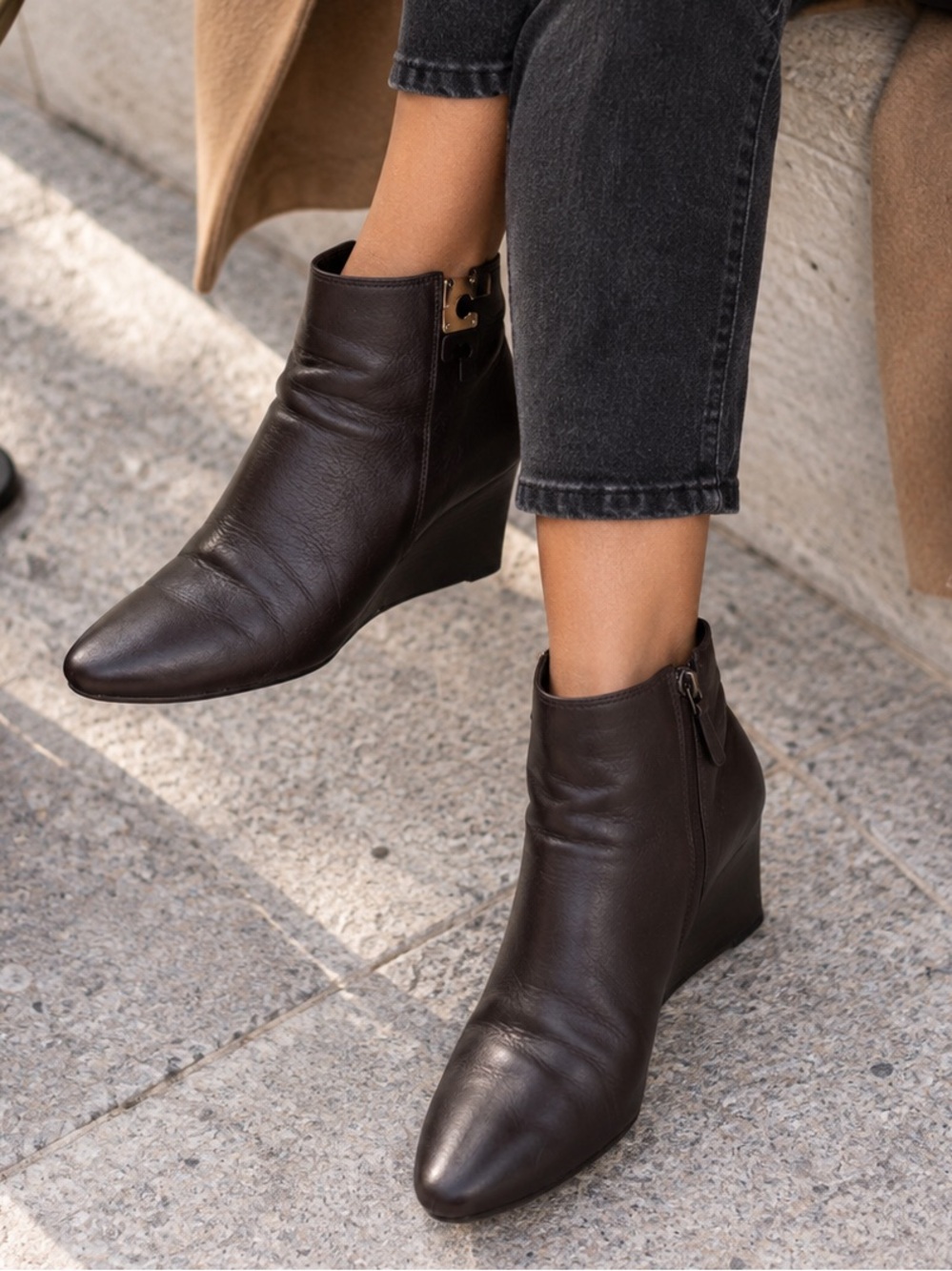 Tory Burch Women's Brown Leather Wedge Ankle Boots Size 9